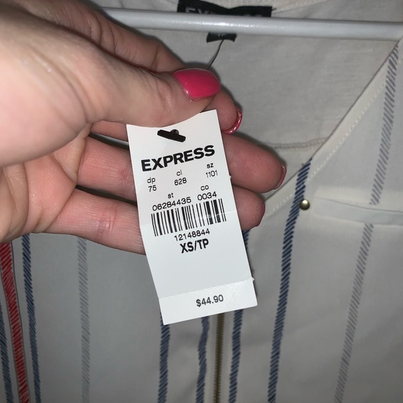 EXPRESS ZIPUP TANK! - Picture 2 of 3